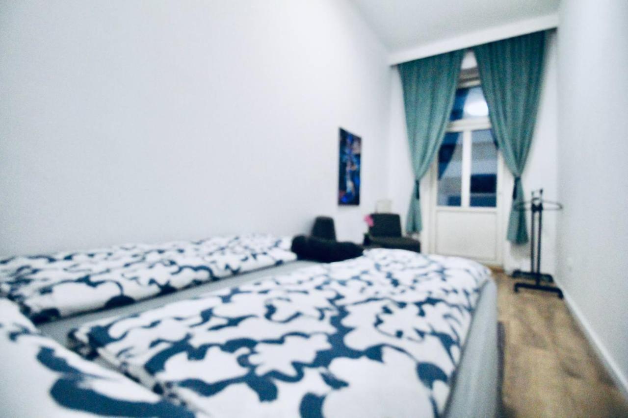 Modern Double Room Js B Bécs Kültér fotó